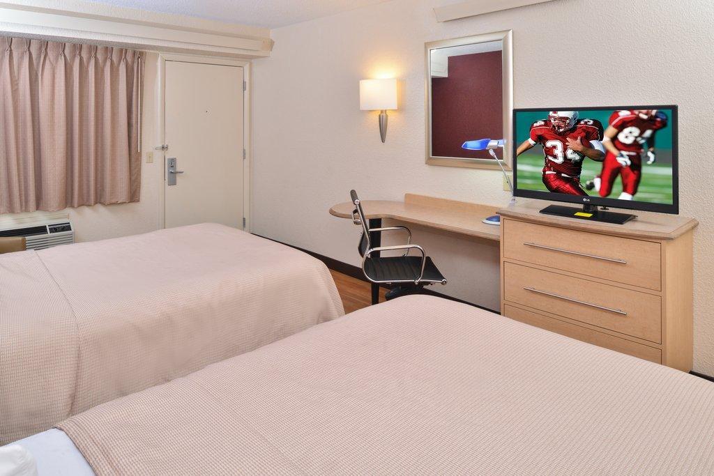 Super 8 By Wyndham Deerfield - Northbrook Hotell Eksteriør bilde