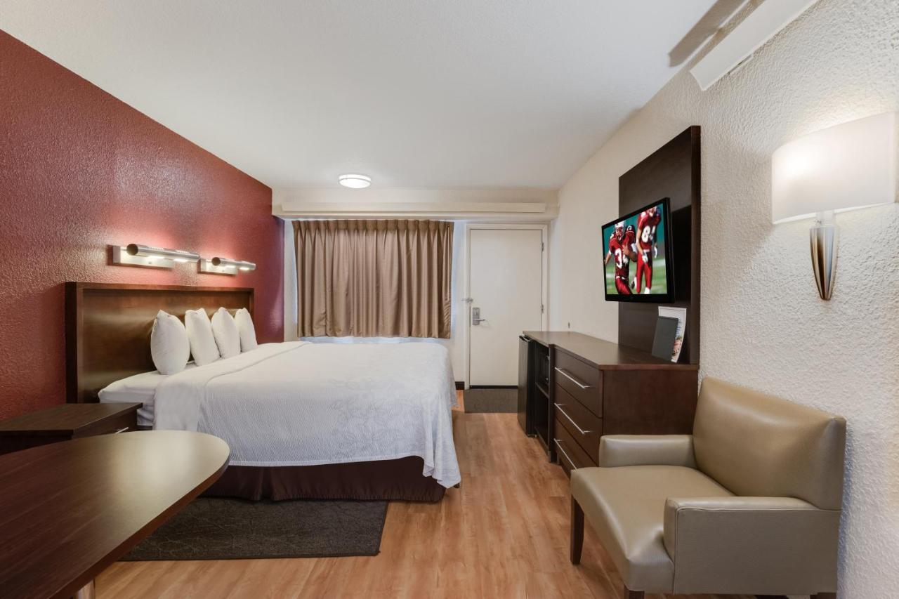 Super 8 By Wyndham Deerfield - Northbrook Hotell Eksteriør bilde