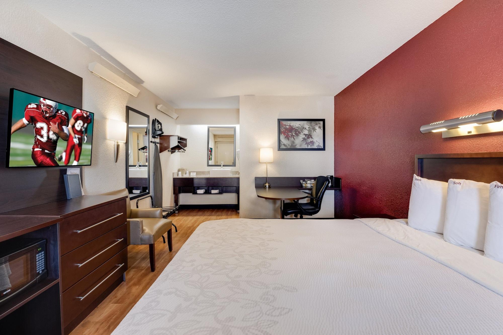 Super 8 By Wyndham Deerfield - Northbrook Hotell Eksteriør bilde
