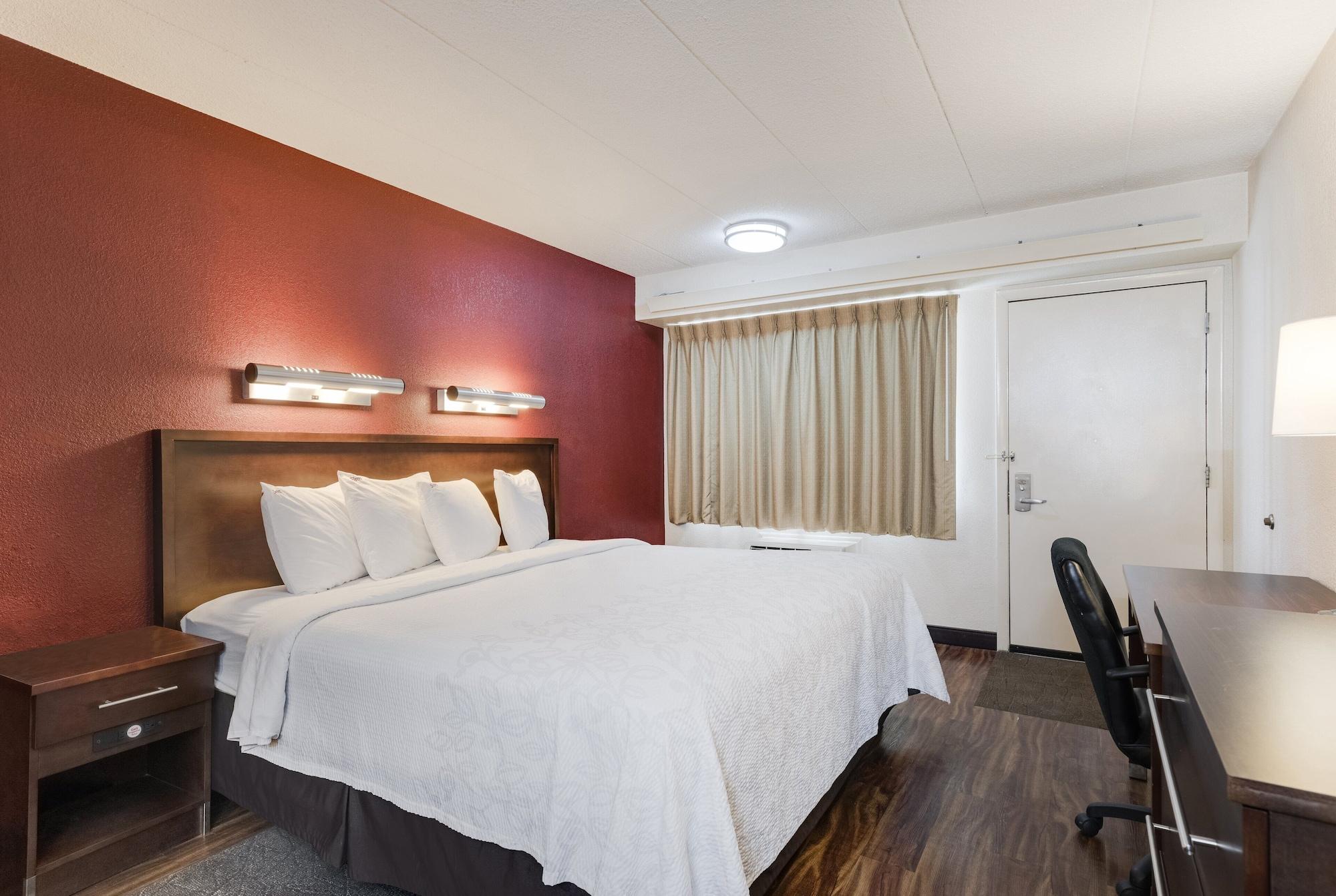 Super 8 By Wyndham Deerfield - Northbrook Hotell Eksteriør bilde