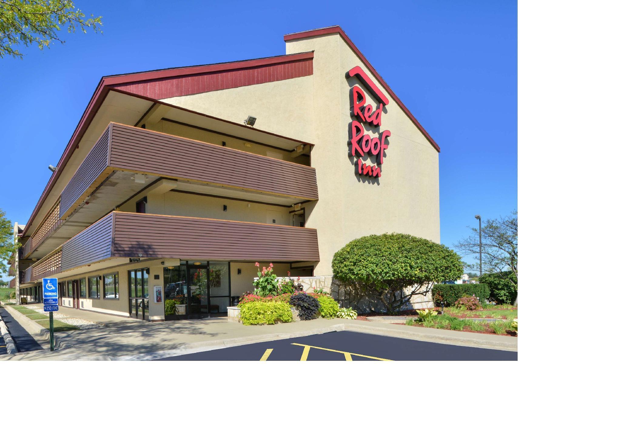 Super 8 By Wyndham Deerfield - Northbrook Hotell Eksteriør bilde