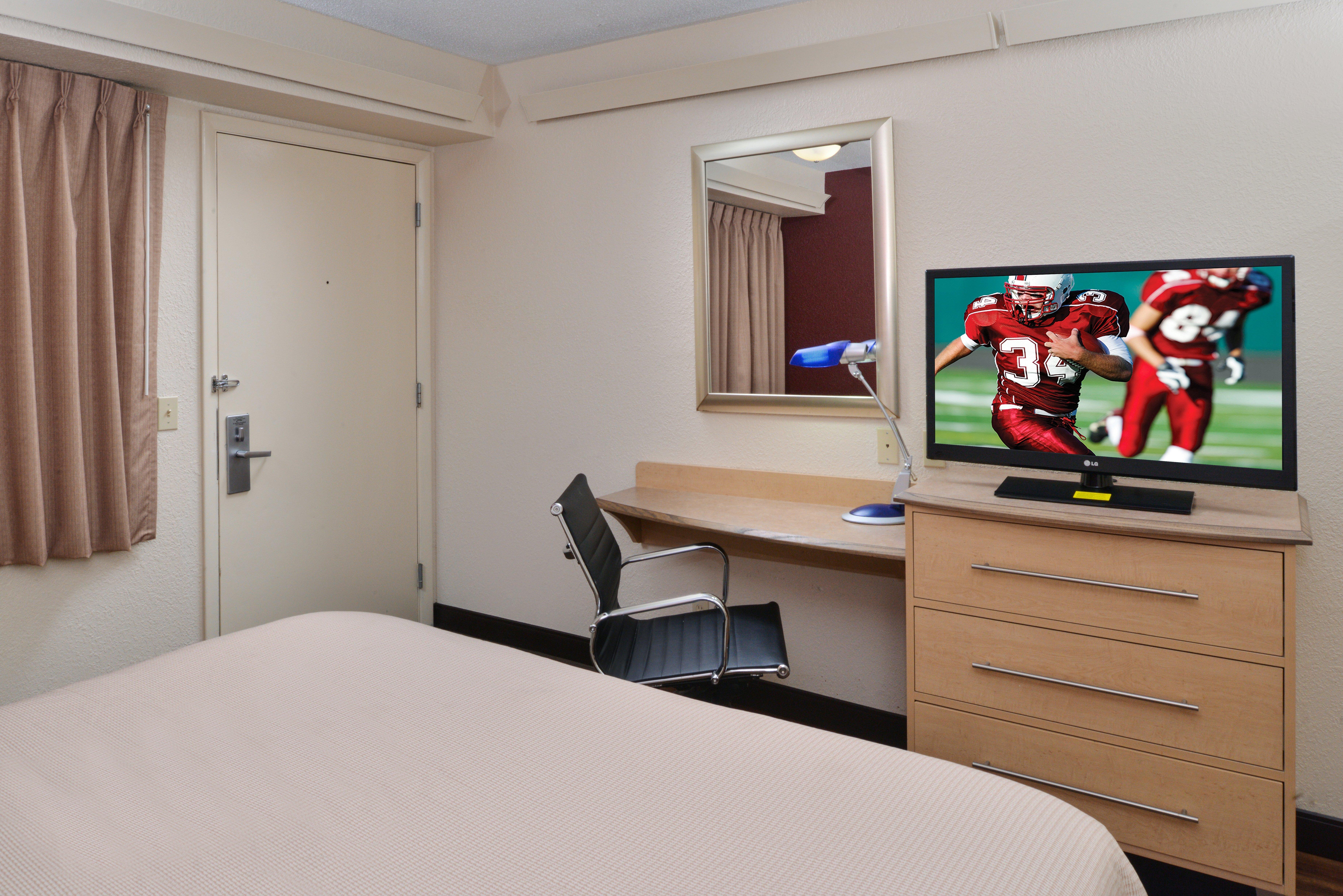 Super 8 By Wyndham Deerfield - Northbrook Hotell Eksteriør bilde