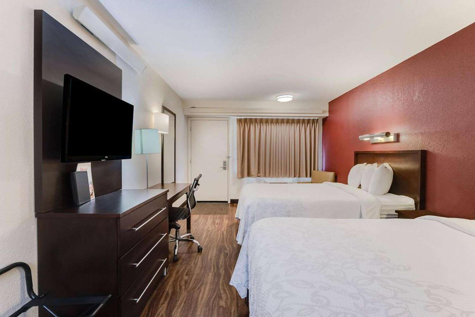 Super 8 By Wyndham Deerfield - Northbrook Hotell Eksteriør bilde