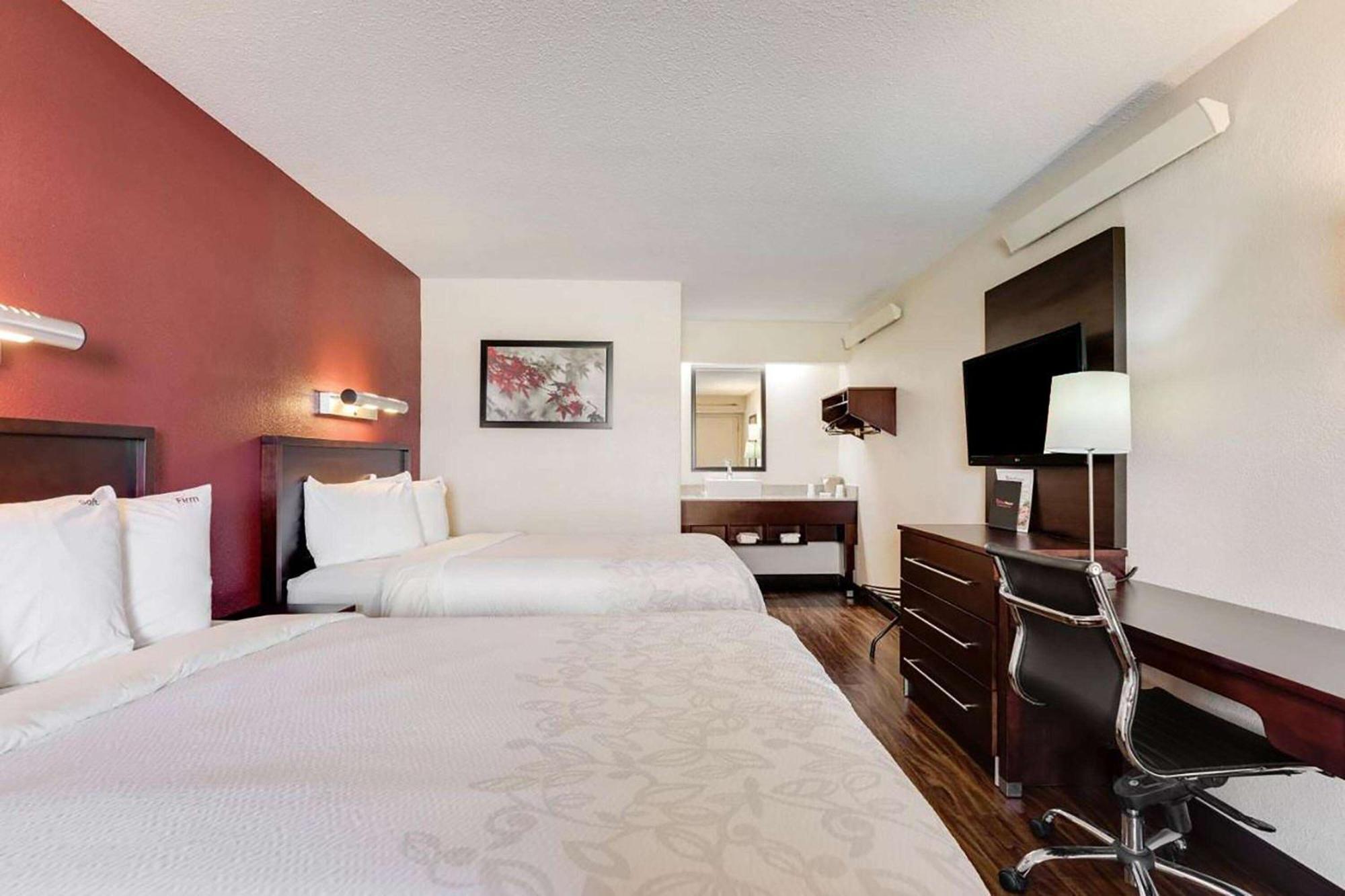 Super 8 By Wyndham Deerfield - Northbrook Hotell Eksteriør bilde
