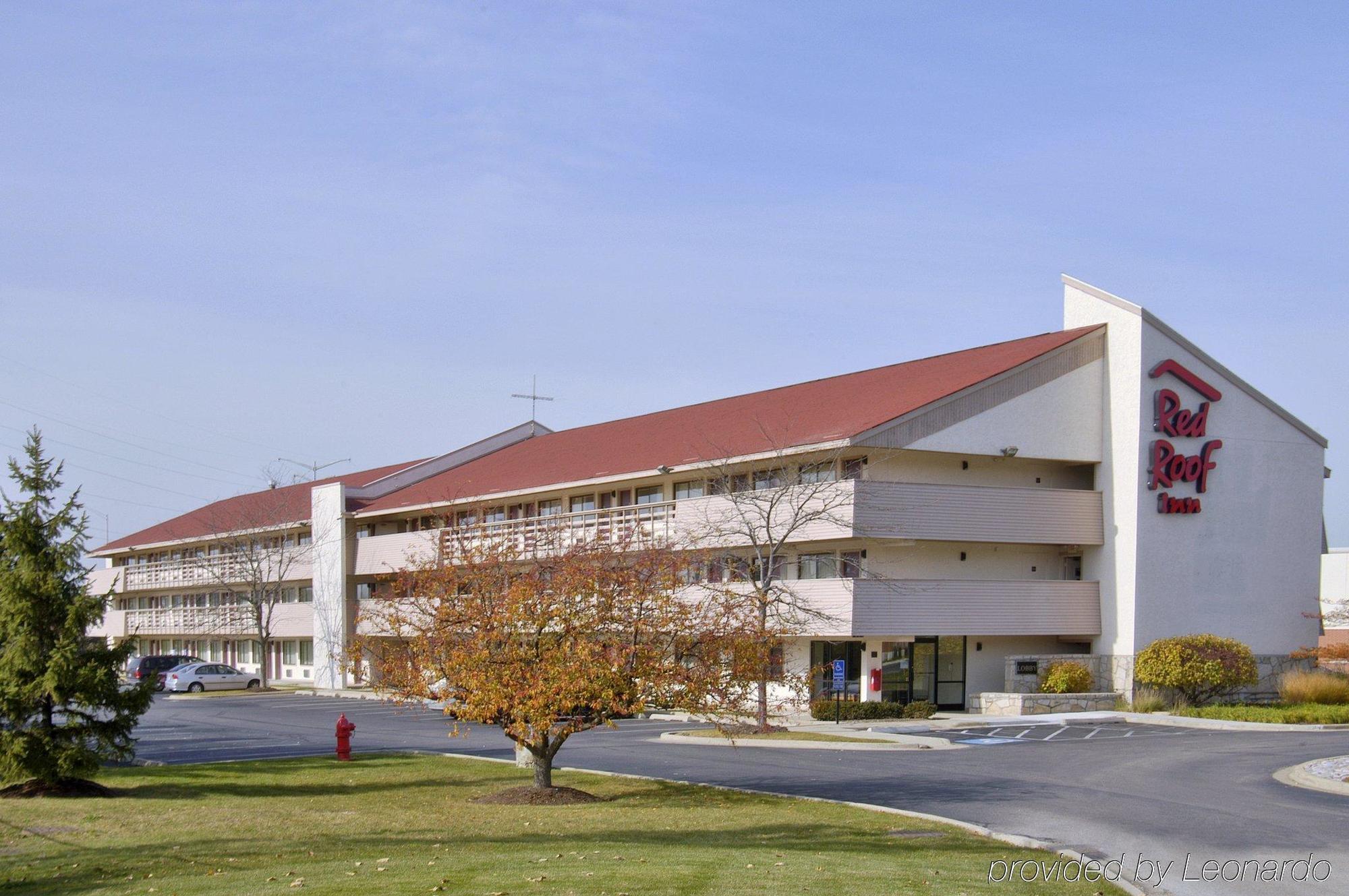 Super 8 By Wyndham Deerfield - Northbrook Hotell Eksteriør bilde
